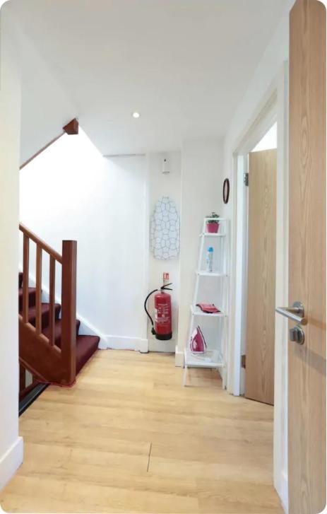 Lovely Private Bedrooms In Euston, Central לונדון מראה חיצוני תמונה